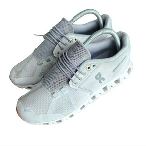 ON Cloud 5 Running Sneakers Sz 8